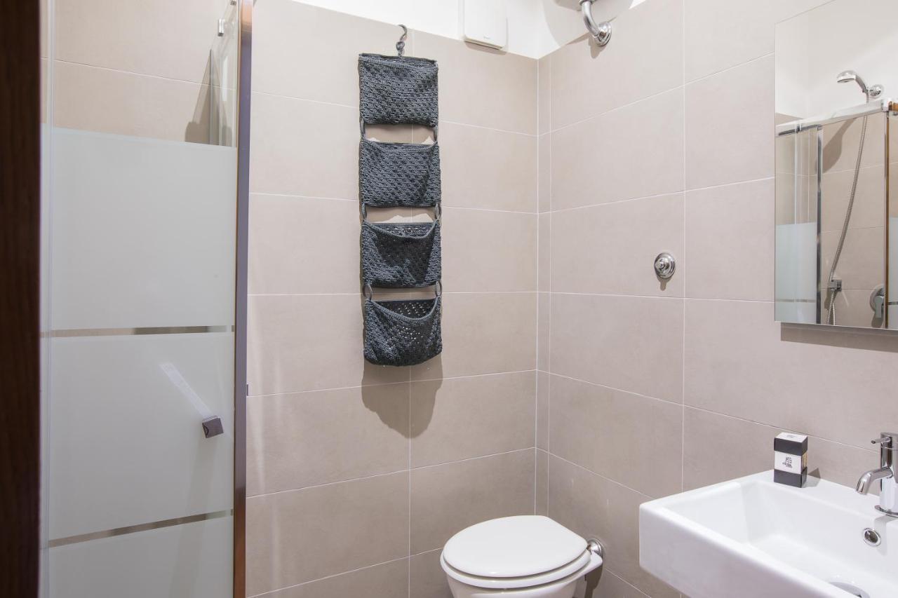 Pantheon Apartment โรม ภายนอก รูปภาพ